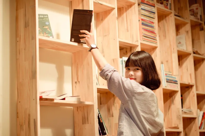 What Your Bookshelf Is Saying Before You Even Open Your Mouth